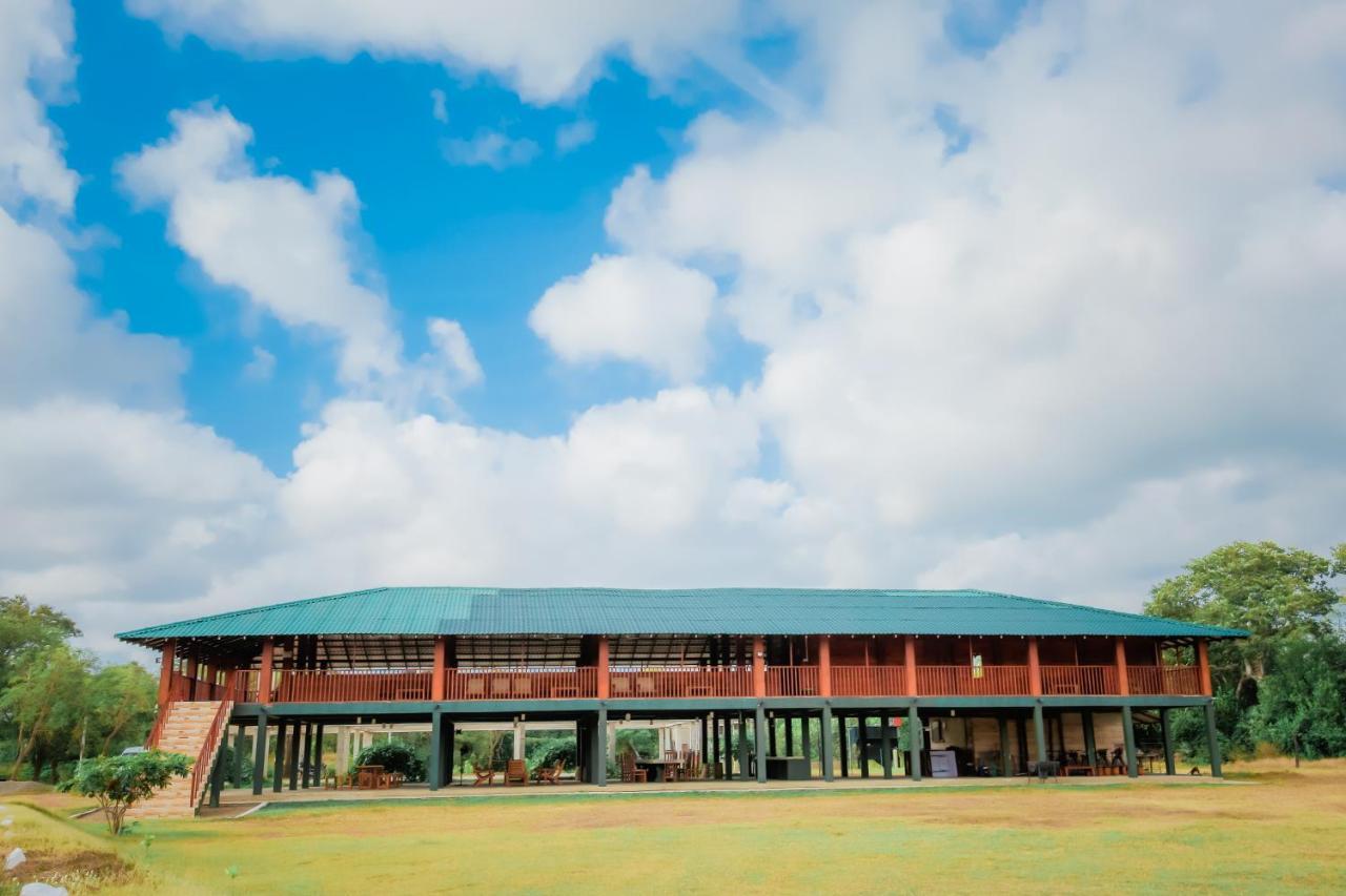 Kayjay Wild Wilpattu Hotel Bagian luar foto