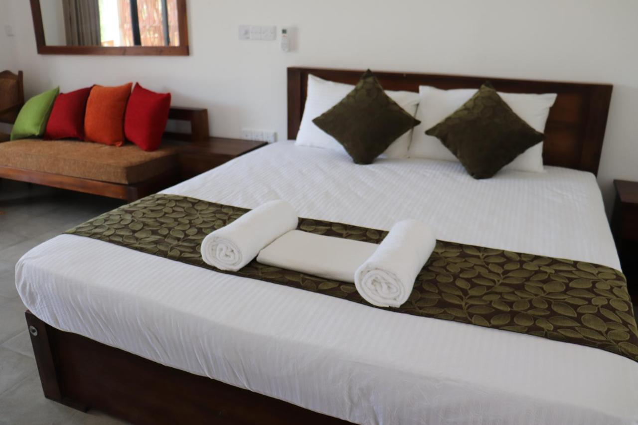 Kayjay Wild Wilpattu Hotel Bagian luar foto
