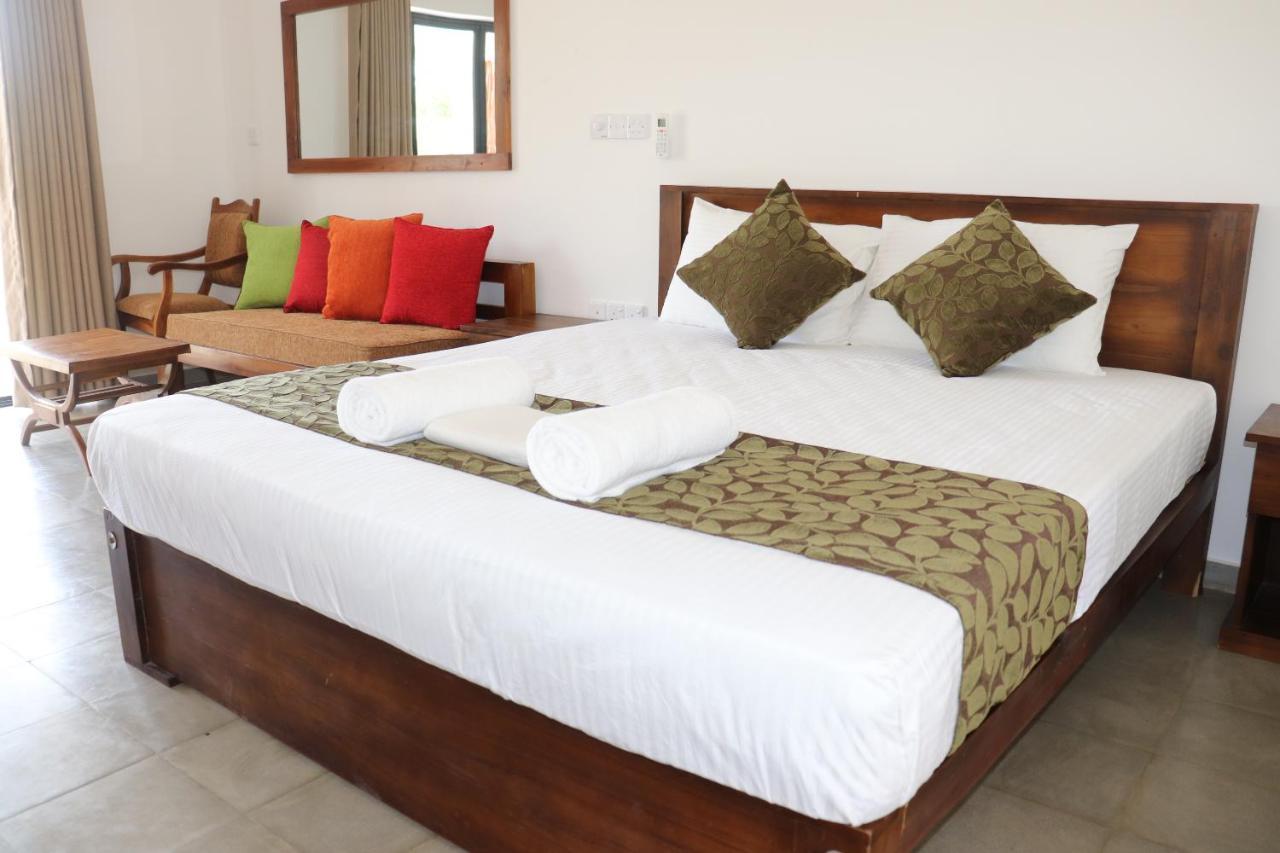 Kayjay Wild Wilpattu Hotel Bagian luar foto